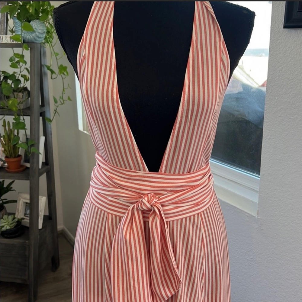Plunge backless maxi dress - Picture 2 of 9
